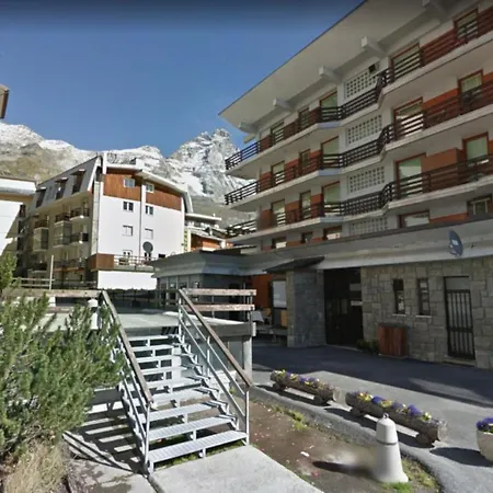 Appartamento Charme House Cervinia *