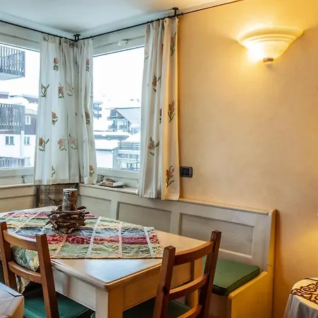 Charme House Cervinia Apartment *