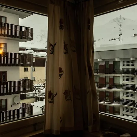 Apartment Charme House Cervinia